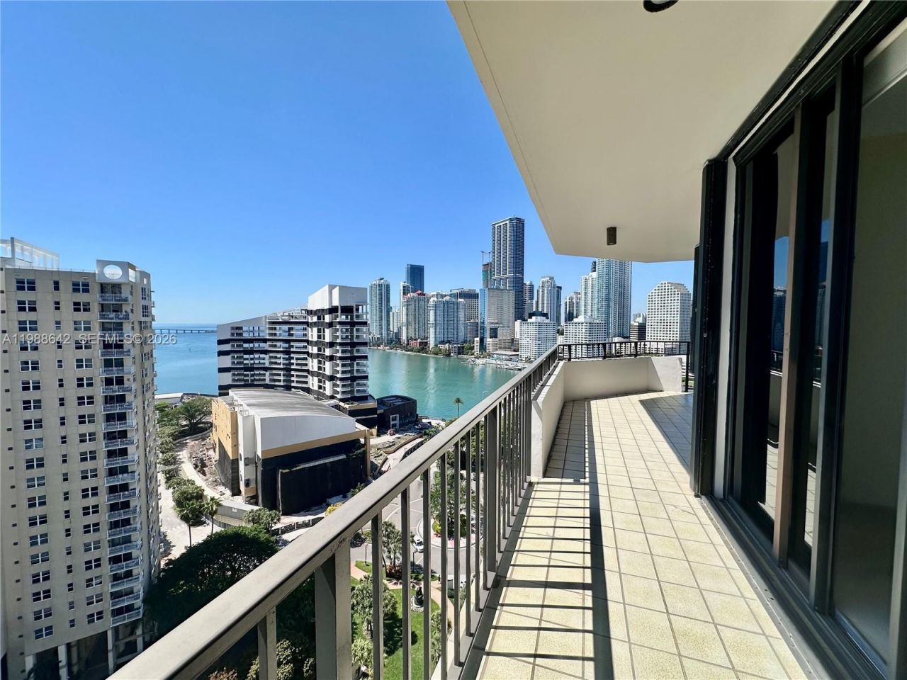 520 Brickell Key Dr, Unit A2015, Miami, FL 33131 Photo
