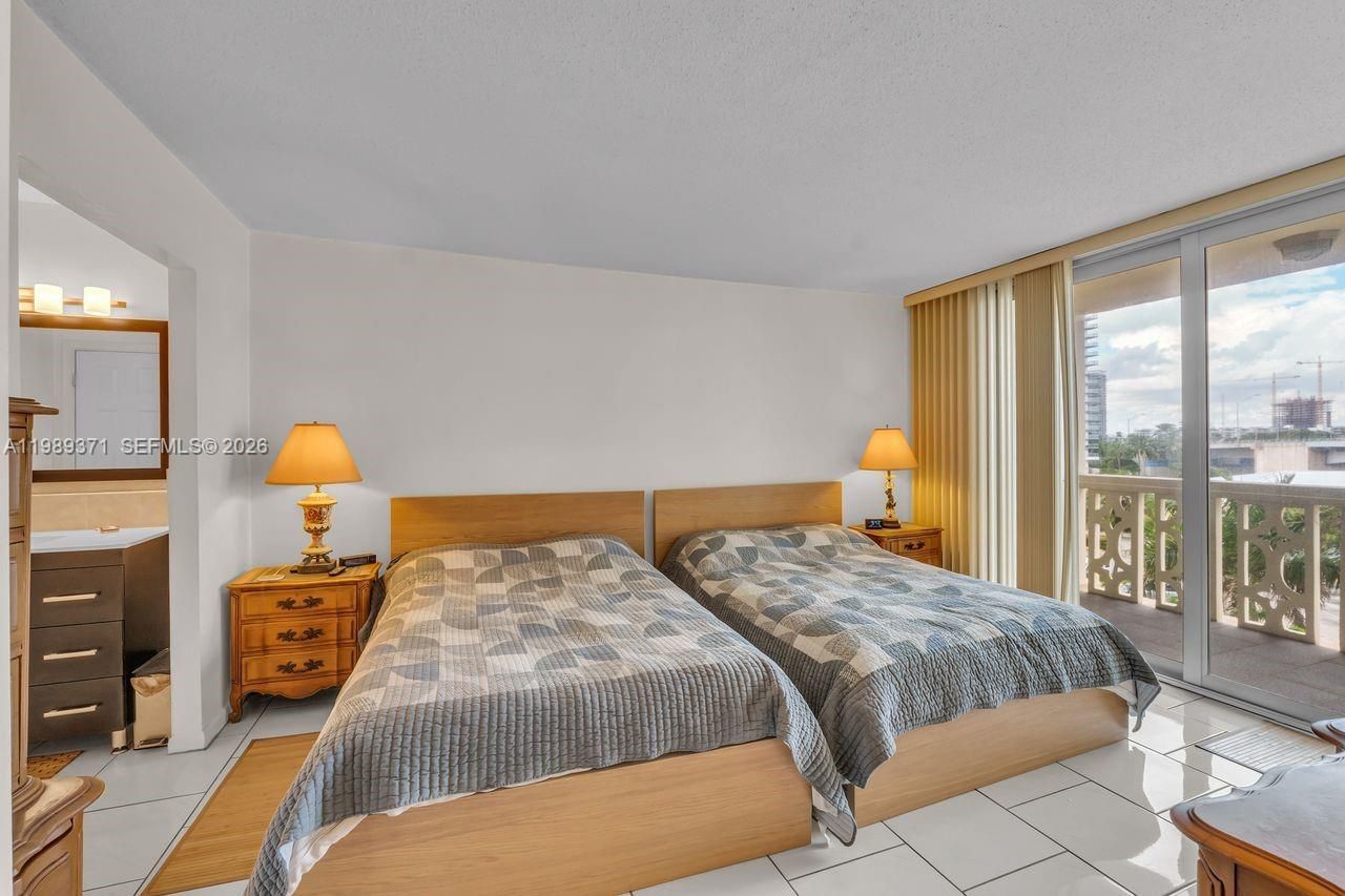 1825 S Ocean Dr , Unit 407, Hallandale Beach, FL 33009 Photo