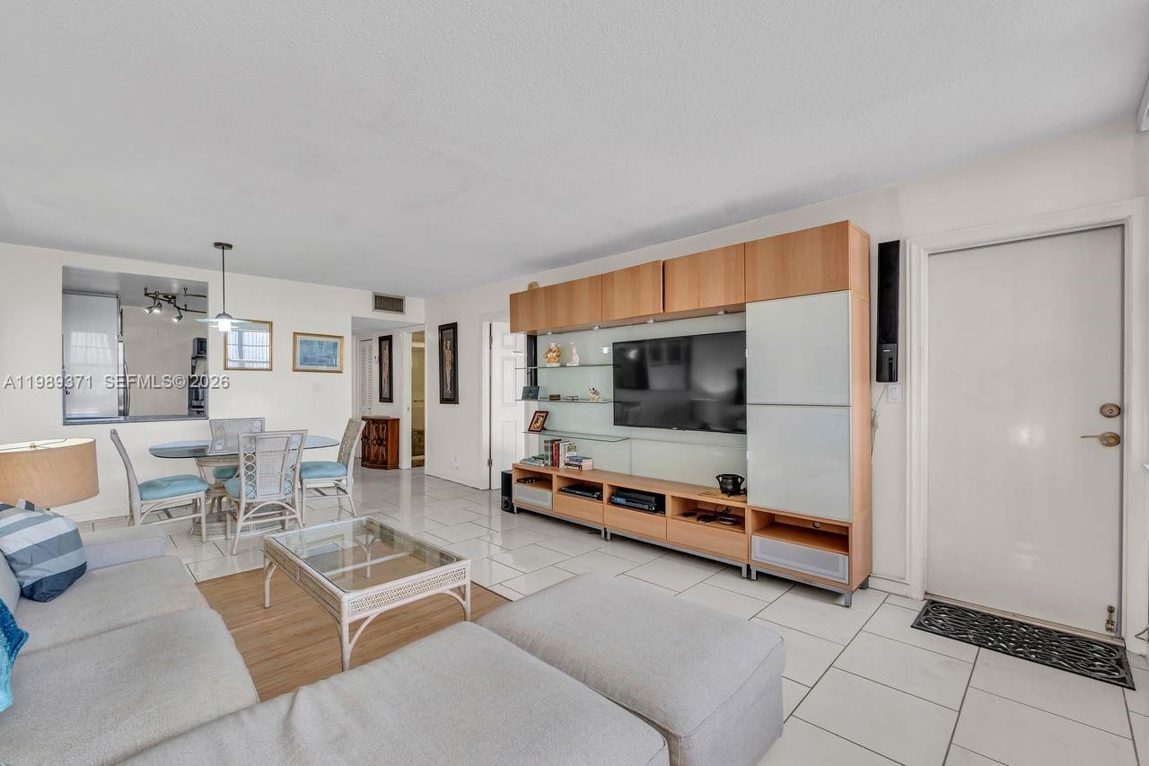 1825 S Ocean Dr , Unit 407, Hallandale Beach, FL 33009 Photo