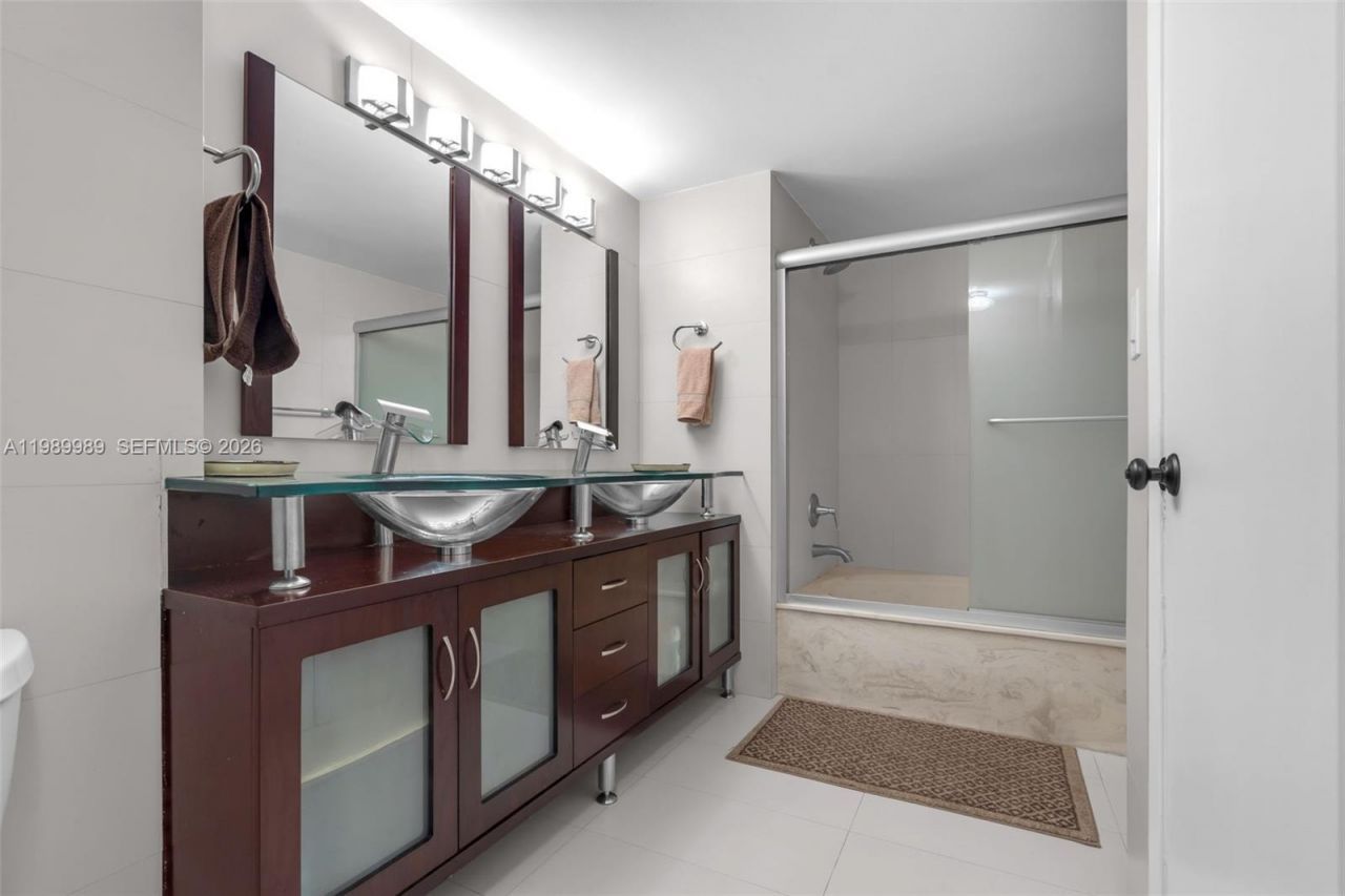 18151 NE 31st Ct, Unit 602, Aventura, FL 33160 Photo