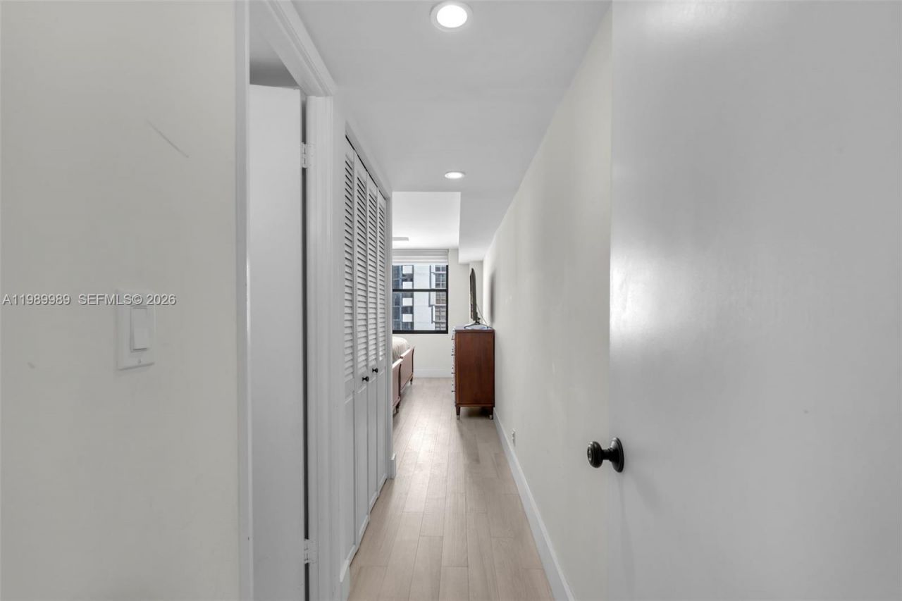 18151 NE 31st Ct, Unit 602, Aventura, FL 33160 Photo