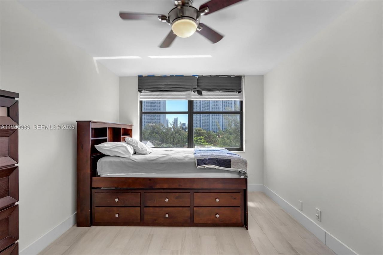 18151 NE 31st Ct, Unit 602, Aventura, FL 33160 Photo