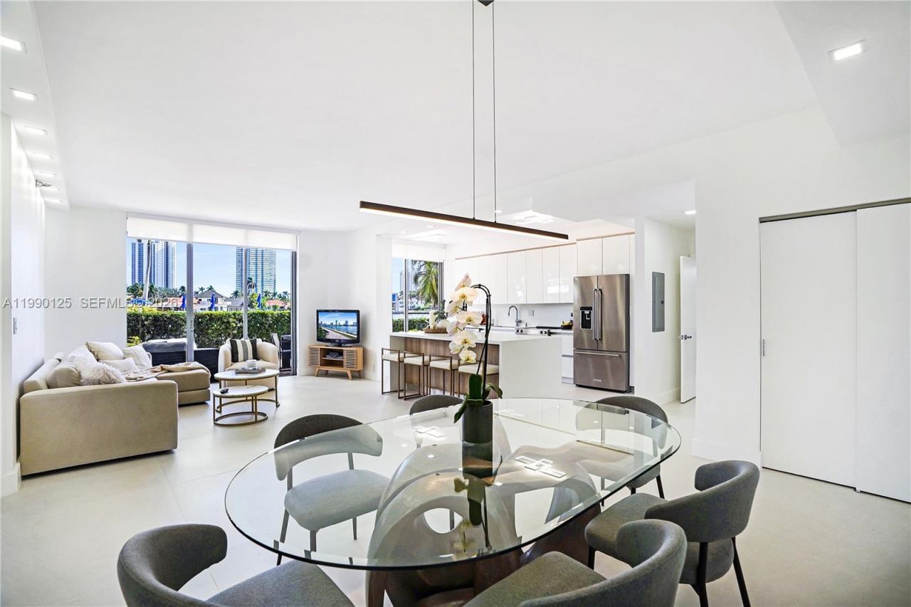 19101 Mystic Pointe Dr, Unit 111, Aventura, FL 33180 Photo