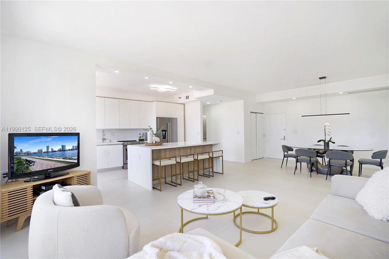 19101 Mystic Pointe Dr, Unit 111, Aventura, FL 33180 Photo