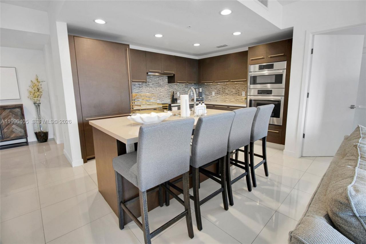 7661 NW 107th Ave , Unit 501, Doral, FL 33178 Photo