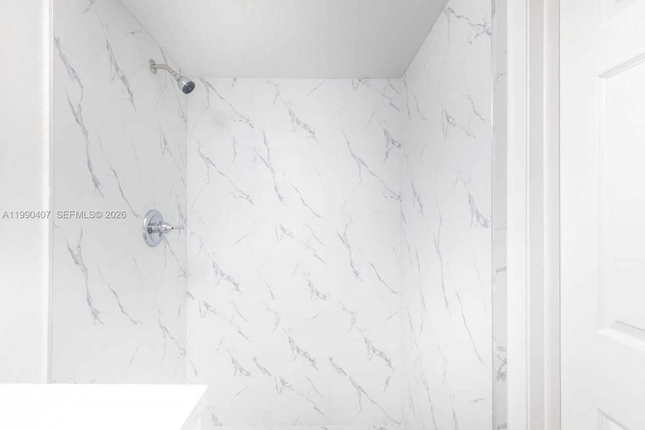 10330 NW 8th St, Unit 104, Pembroke Pines, FL 33026 Photo