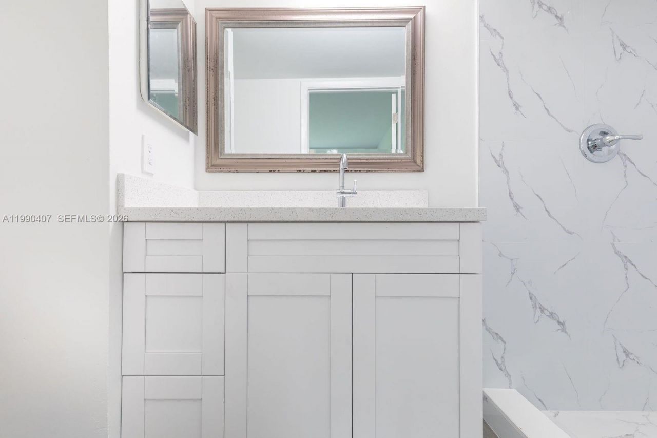 10330 NW 8th St, Unit 104, Pembroke Pines, FL 33026 Photo