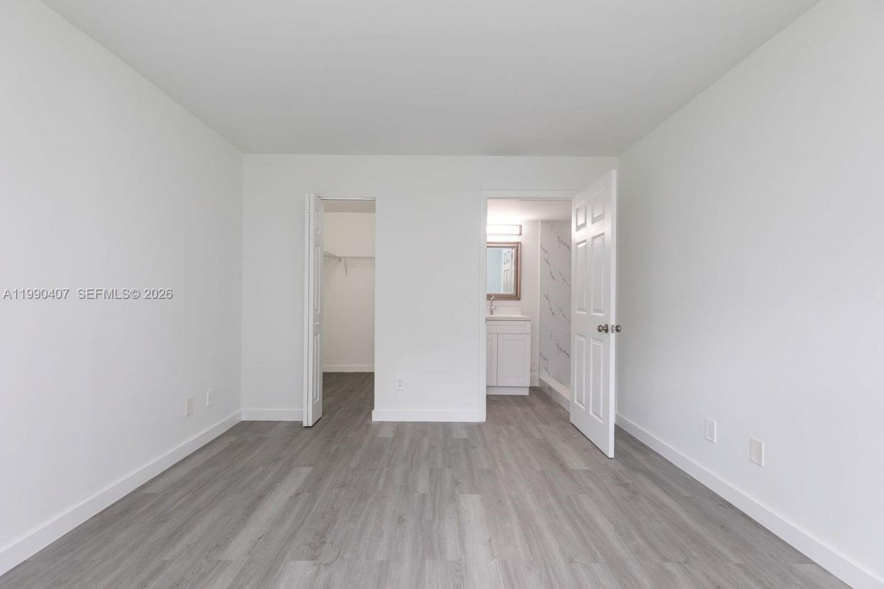 10330 NW 8th St, Unit 104, Pembroke Pines, FL 33026 Photo