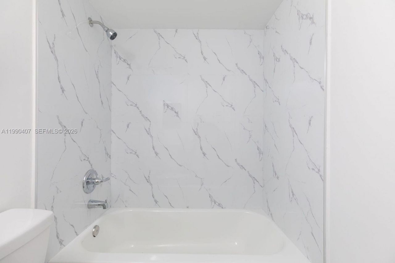 10330 NW 8th St, Unit 104, Pembroke Pines, FL 33026 Photo