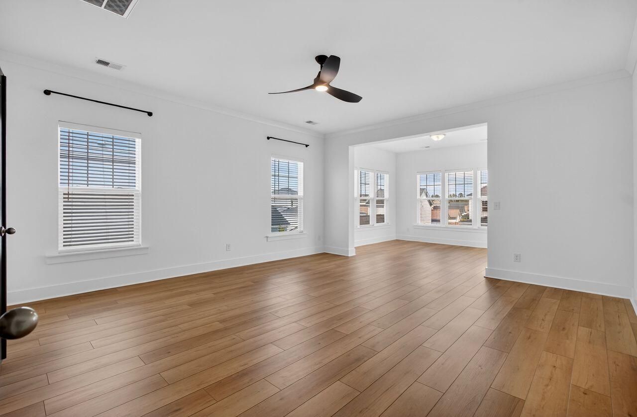 200 Symphony Avenue Photo 30