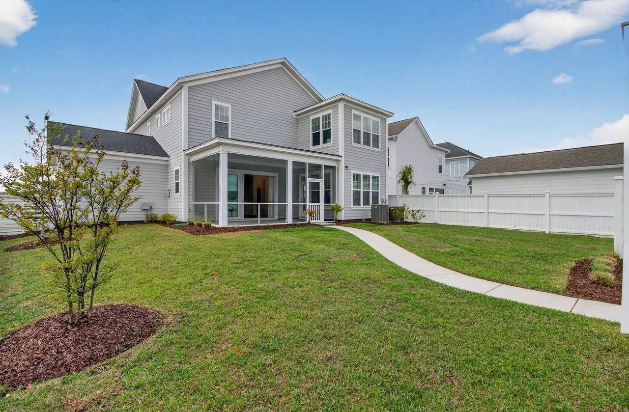 200 Symphony Avenue Photo 49