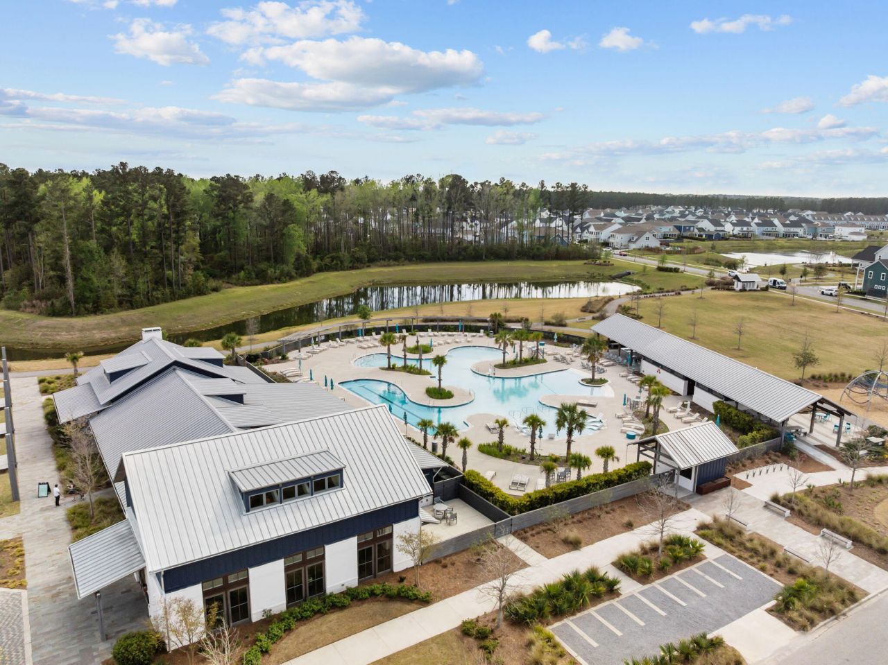 200 Symphony Avenue Photo 55