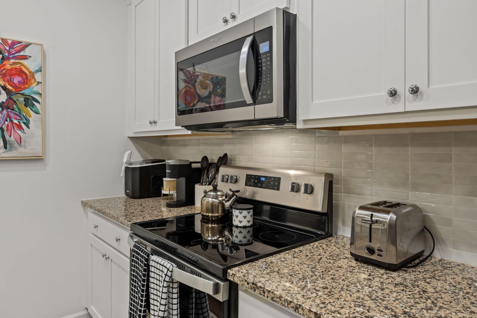 200 Symphony Avenue Photo 65