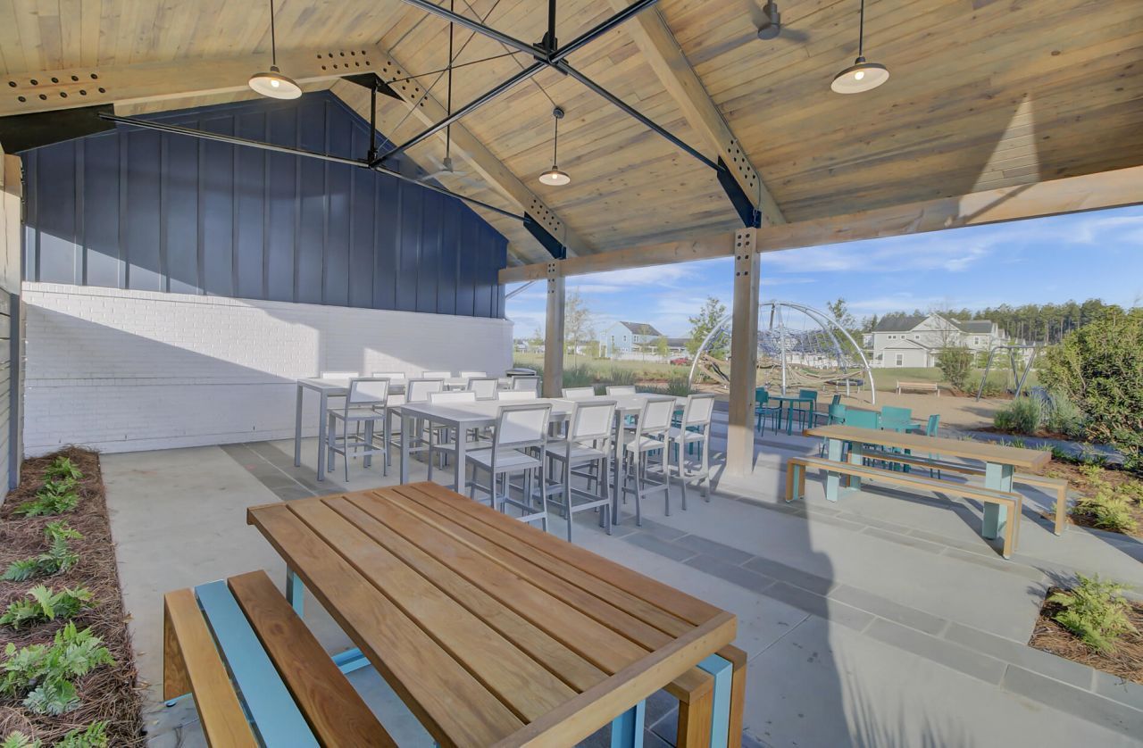 200 Symphony Avenue Photo 81