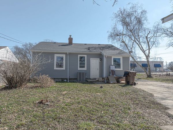 112 Dawn Avenue , Rockford, IL 61107