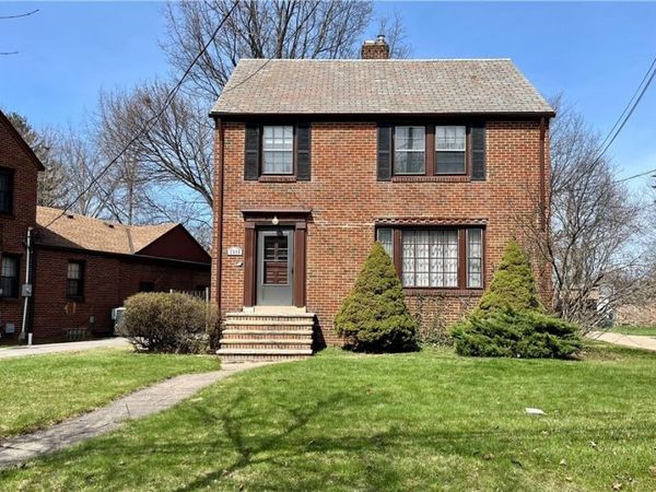 3965 Monticello Boulevard , Cleveland Heights, OH 44121