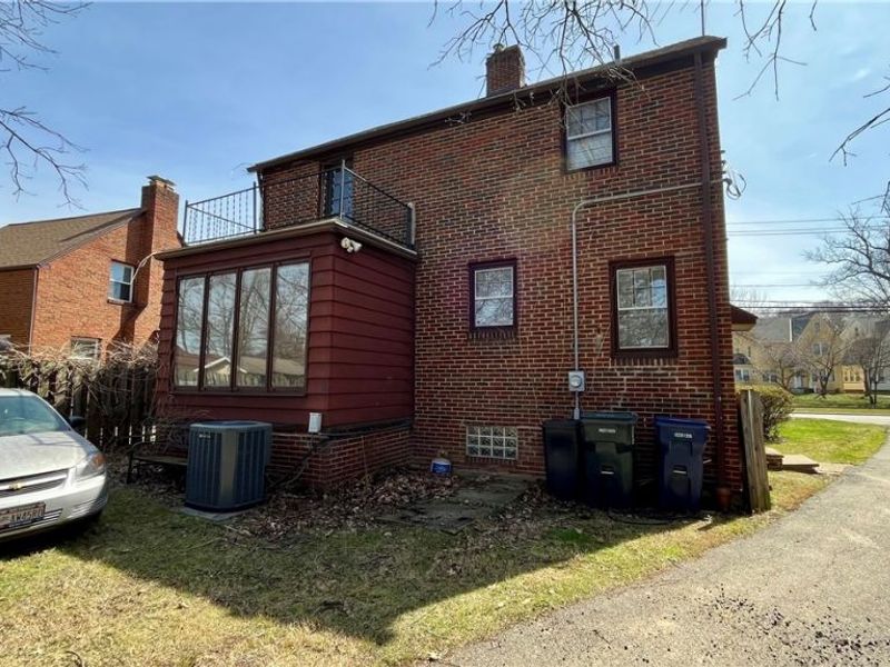 3965 Monticello Boulevard, Cleveland Heights, OH 44121 Photo 6