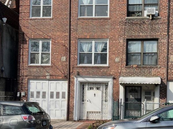 44-12 76th Street , Elmhurst, NY 11373