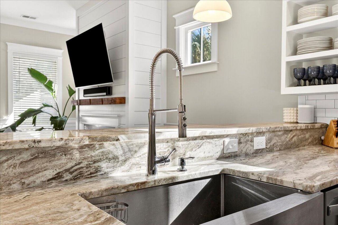 1149 Wexford Park Photo 9