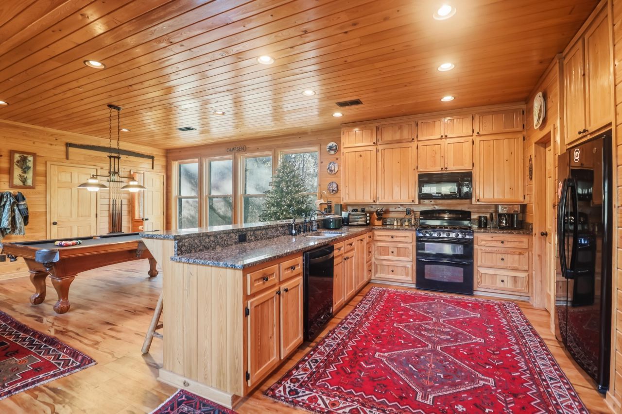 1384 Sandy Landing Lane Photo 12