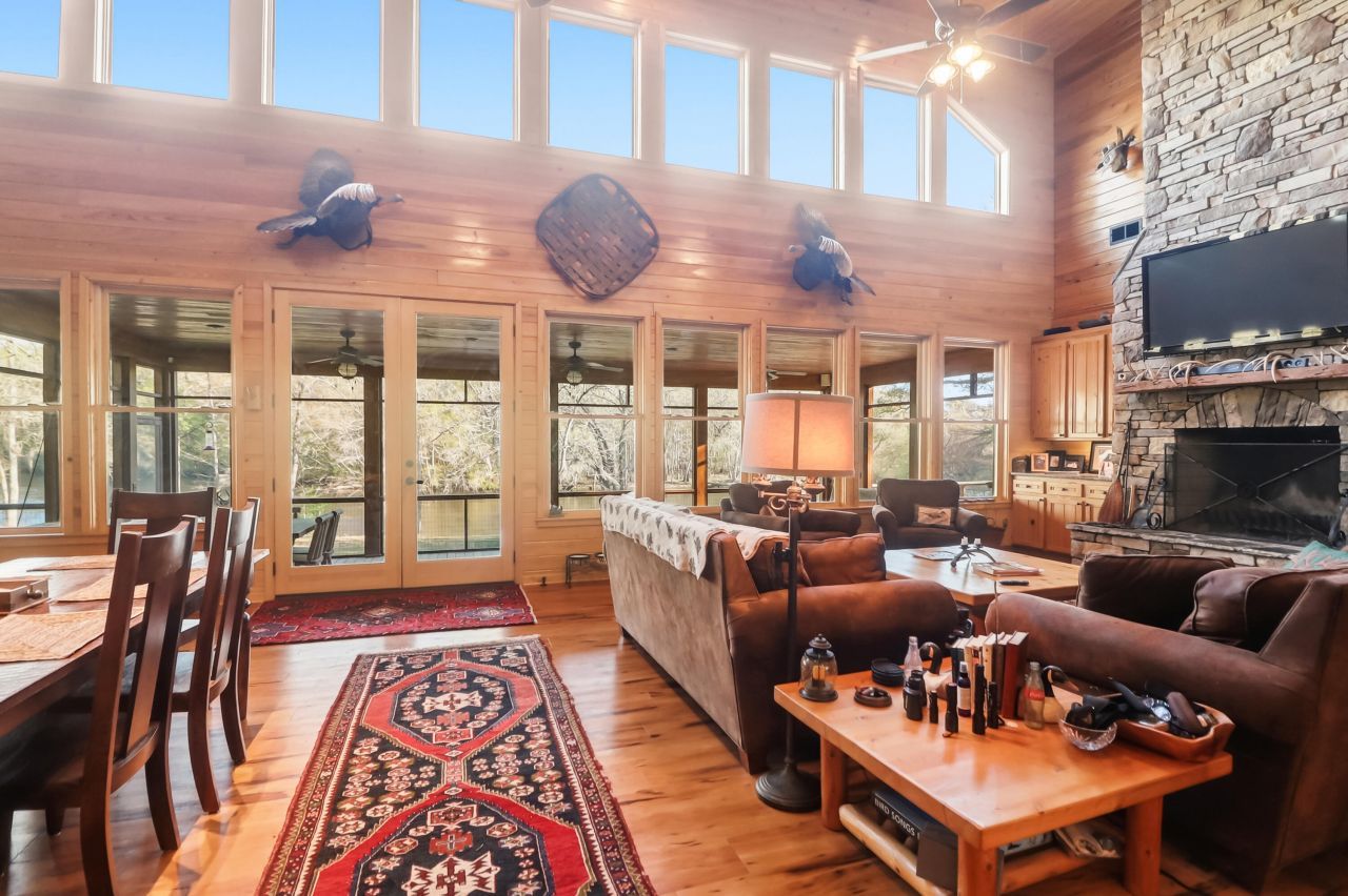 1384 Sandy Landing Lane Photo 13