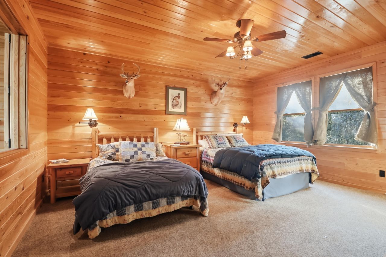 1384 Sandy Landing Lane Photo 21