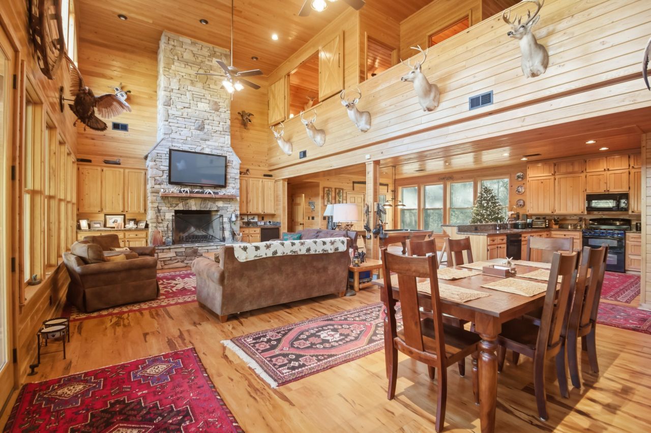 1384 Sandy Landing Lane Photo 9