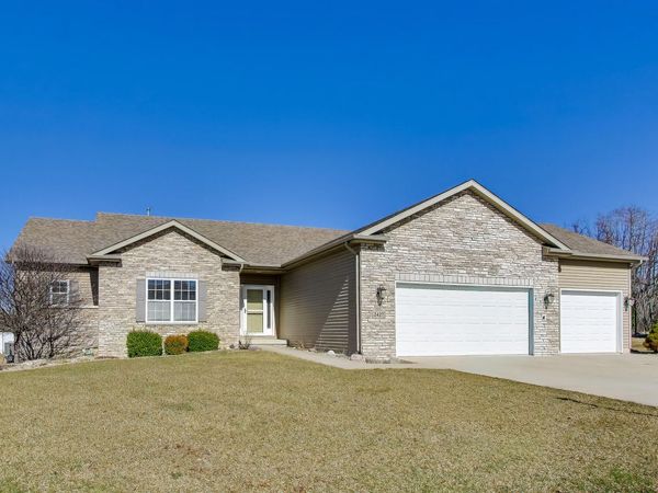 2427 Bennington Avenue, Schererville, IN 46375