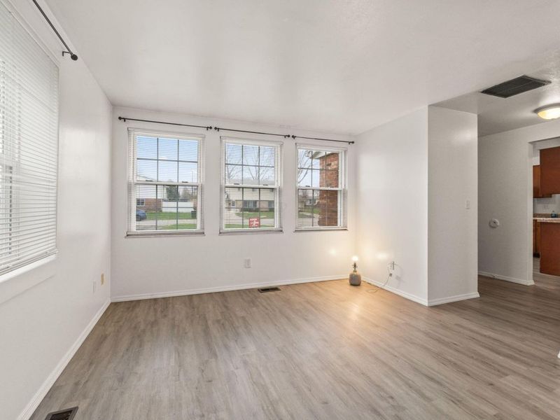 1108-1110 Cambridge Court, New Carlisle, OH 45344 Photo 10