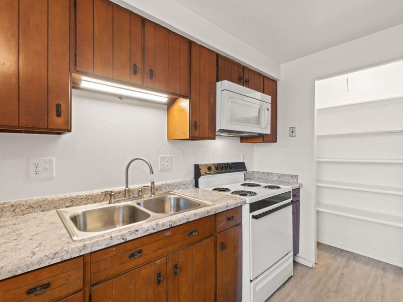 1108-1110 Cambridge Court, New Carlisle, OH 45344 Photo 13