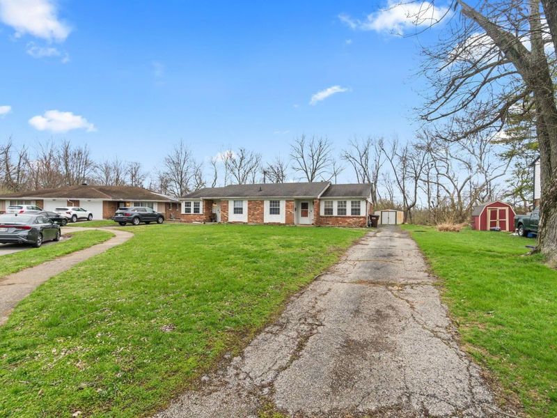 1108-1110 Cambridge Court, New Carlisle, OH 45344 Photo 2