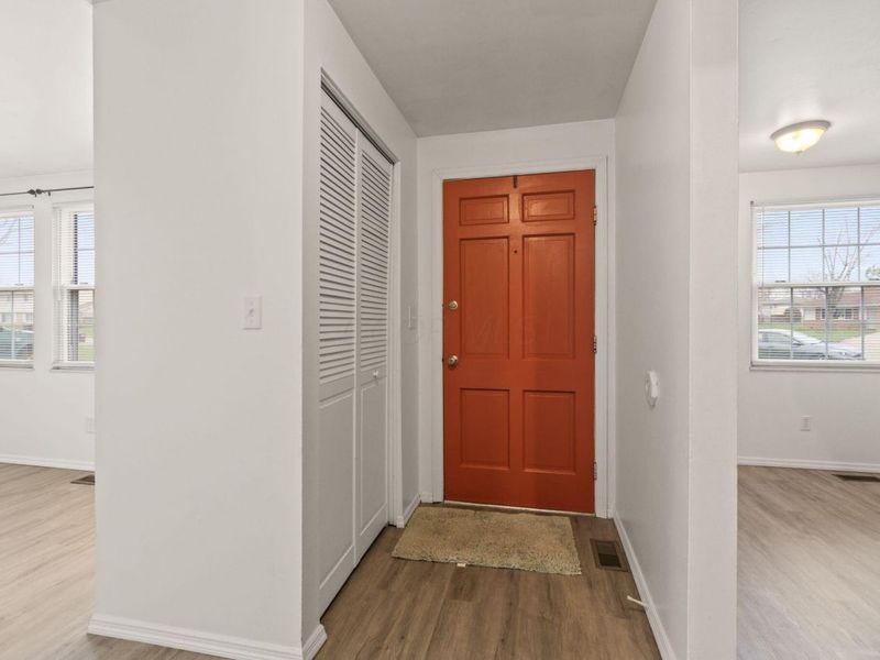 1108-1110 Cambridge Court, New Carlisle, OH 45344 Photo 7