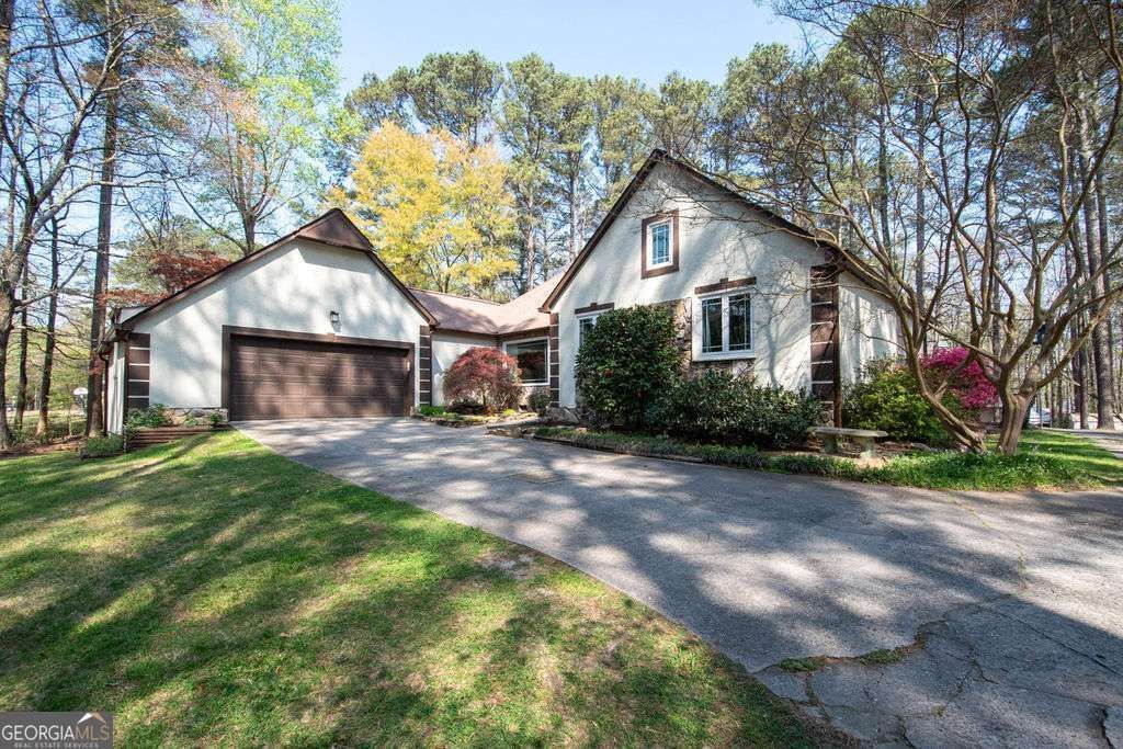 210 Julie Road, Tyrone, GA 30290 Main Photo