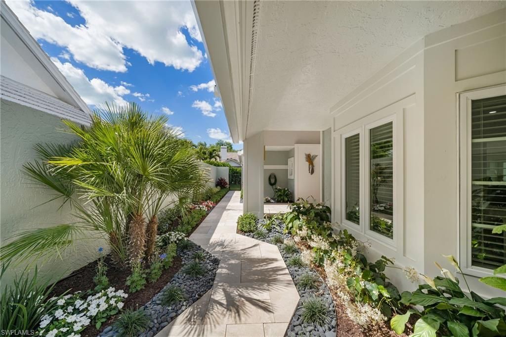 805 Lake Vista Ct, Naples, FL 34108 Photo