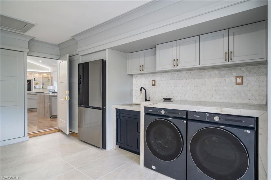 805 Lake Vista Ct, Naples, FL 34108 Photo