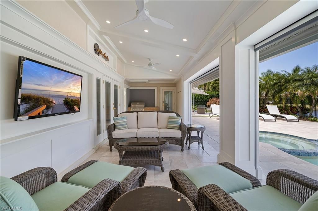 805 Lake Vista Ct, Naples, FL 34108 Photo