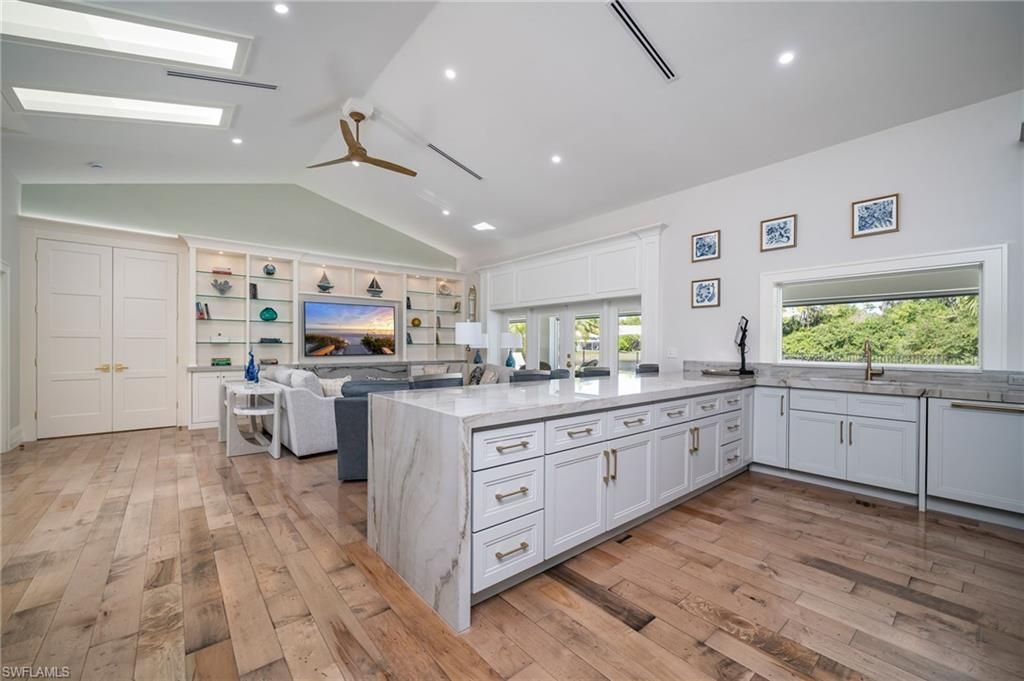 805 Lake Vista Ct, Naples, FL 34108 Photo