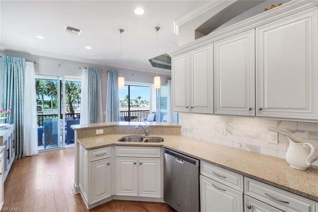 8835 Nautical Landing Cir, Unit 201, Naples, FL 34120 Photo