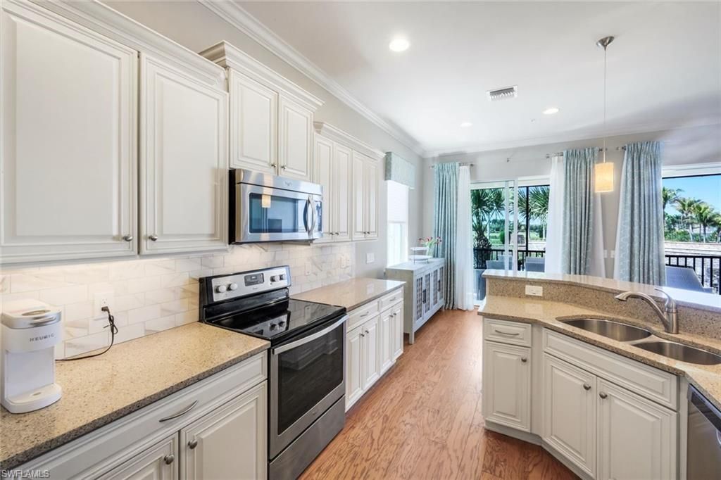 8835 Nautical Landing Cir, Unit 201, Naples, FL 34120 Photo