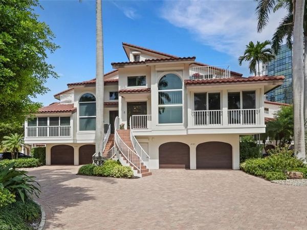 4737 Villa Mare LN, NAPLES, FL 34103