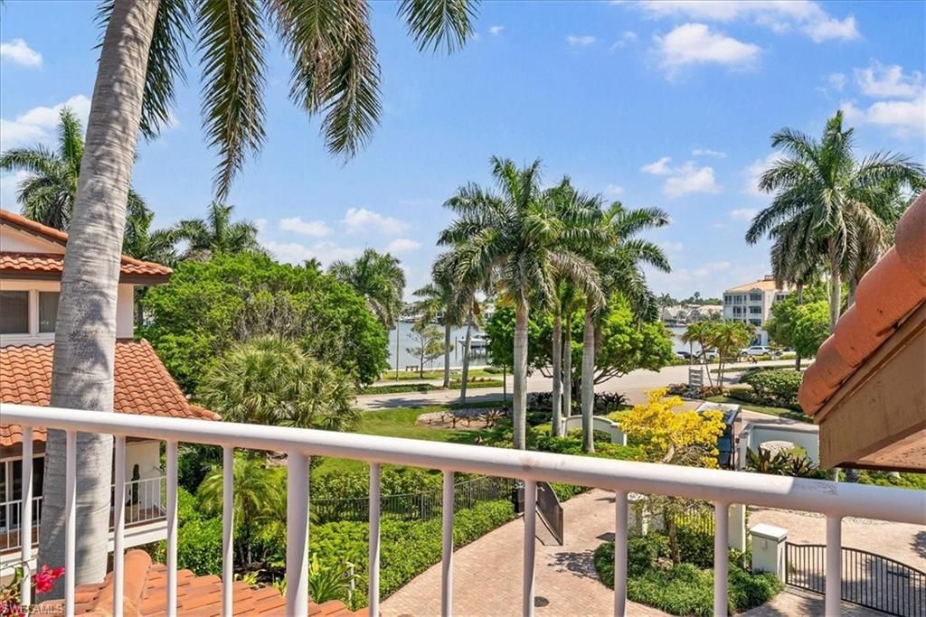 4737 Villa Mare Ln, Naples, FL 34103 Photo