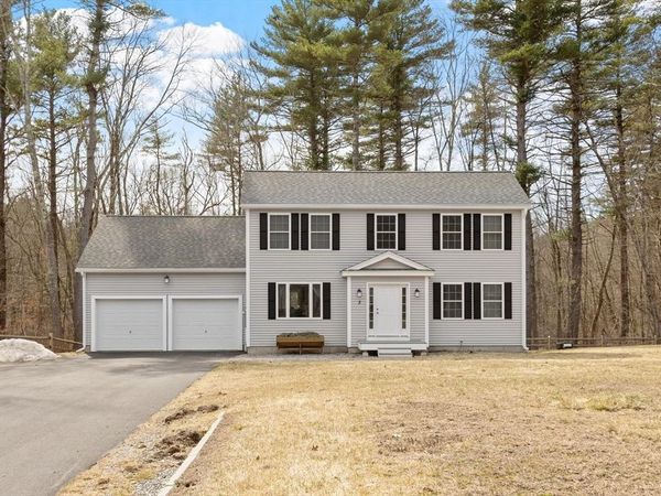 3 Pine Hill Way, Unit 3, Harvard, MA 01451