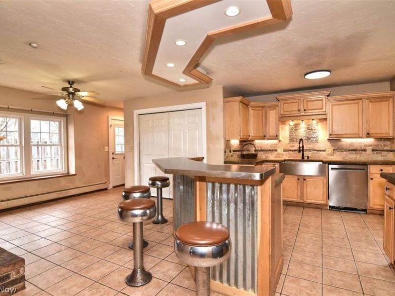 8803 Evergreen Drive, Mentor, OH 44060 Photo 2