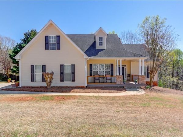 231 STATION Drive, Pendergrass, GA 30567