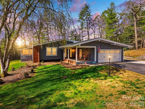 1300 Laurel Street NE, Valdese, NC 28690