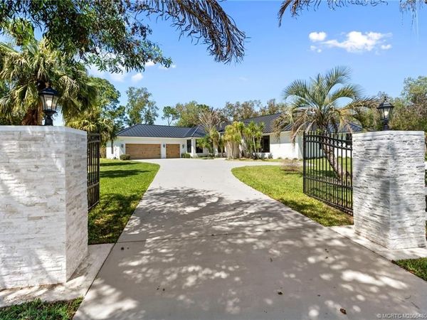 9856 SW Pueblo Terrace, Palm City, FL 34990