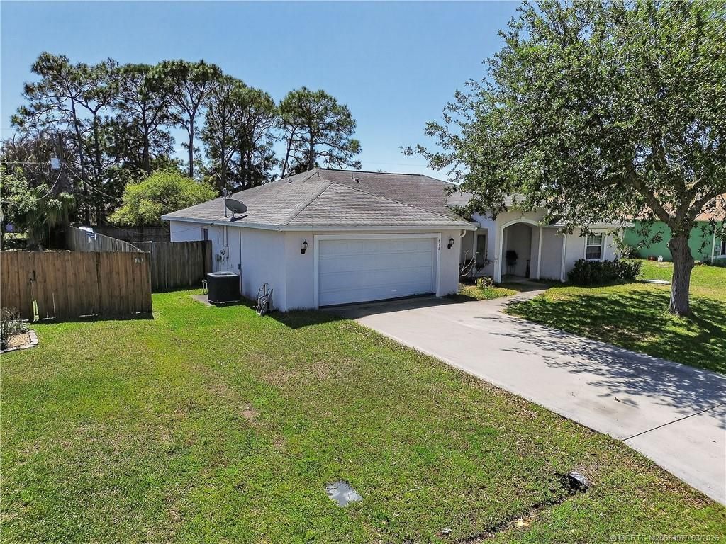 532 SE Ron Rico Terrace, Port Saint Lucie, FL 34983 Photo