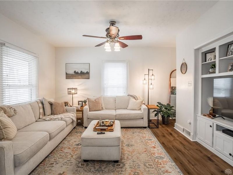 111 W Dow Street, Tipp City, OH 45371 Photo 8