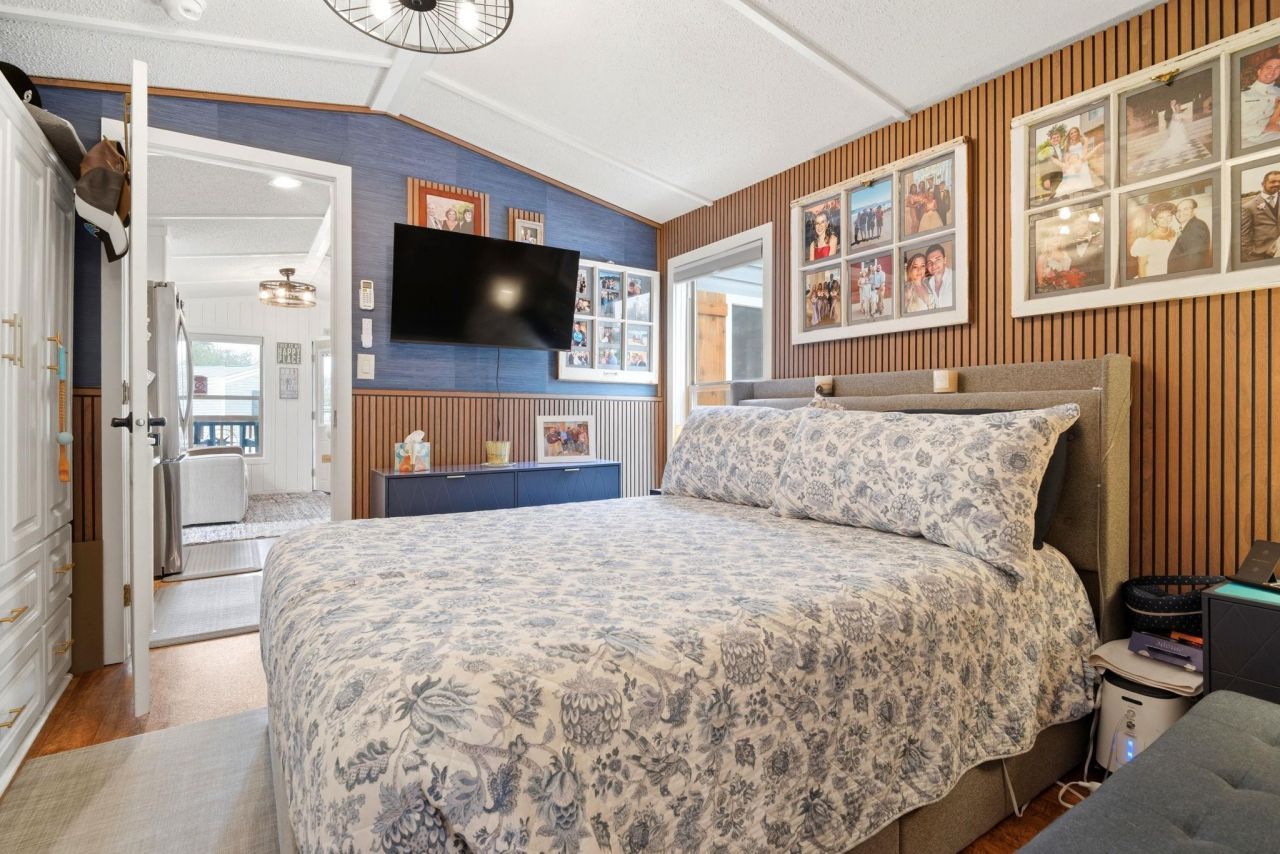 1413 Circle Dr. Photo 21