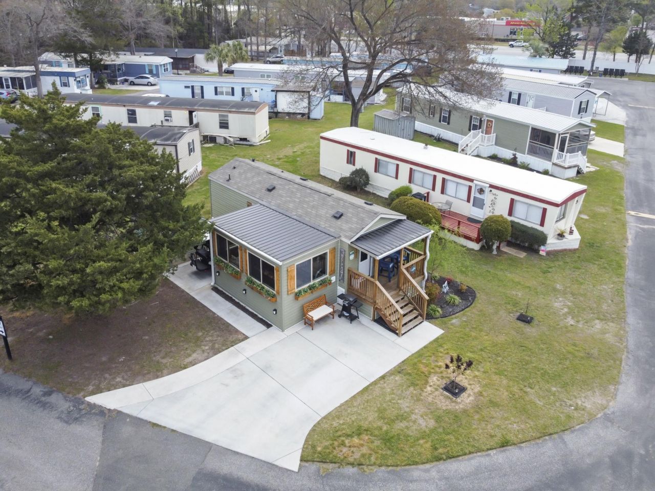 1413 Circle Dr. Photo 24